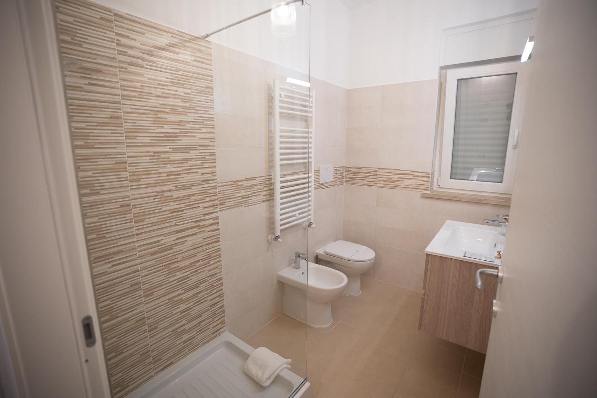 Airport Noa Modern Home Фьюмичино Экстерьер фото