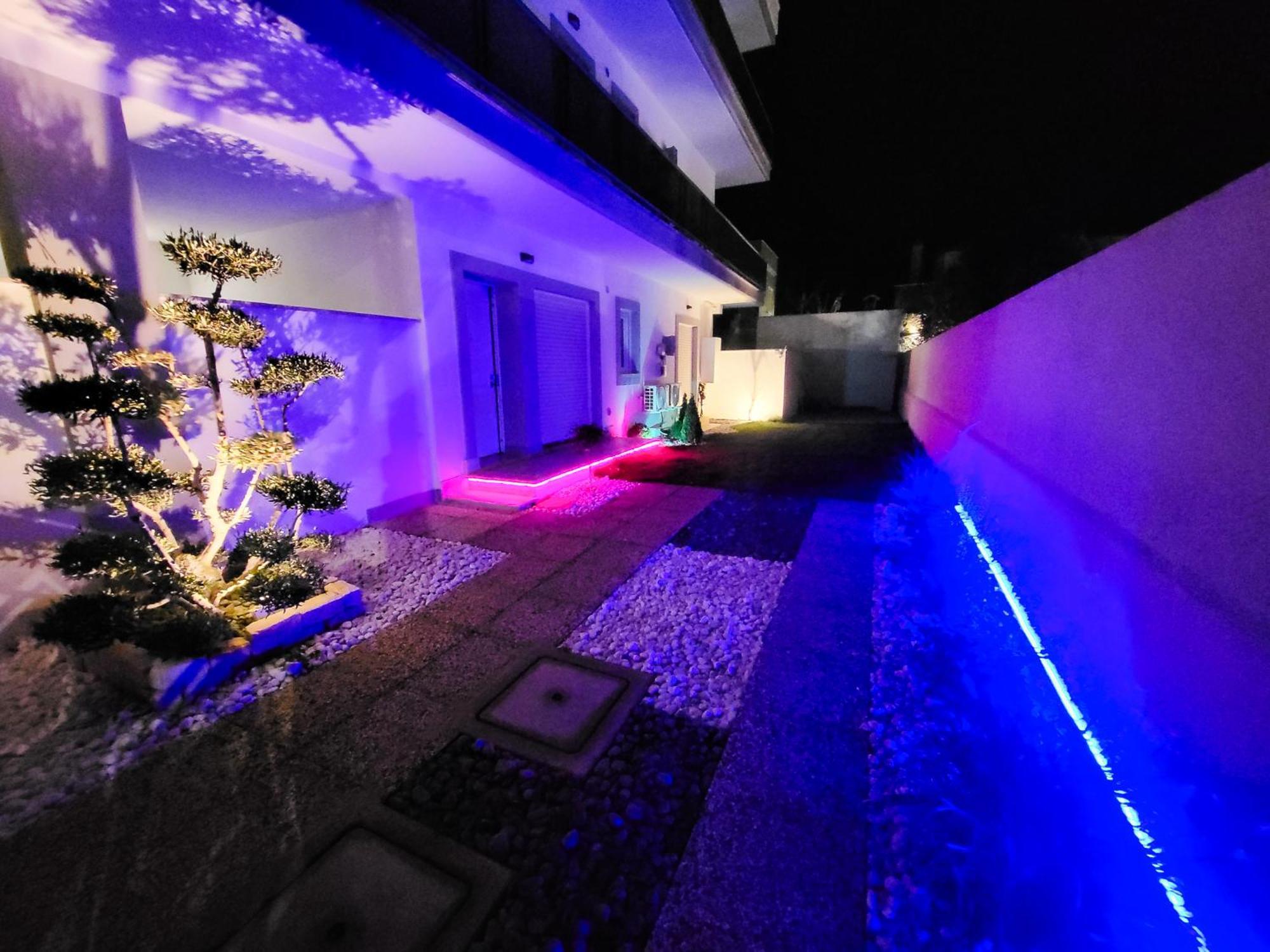 Airport Noa Modern Home Фьюмичино Экстерьер фото