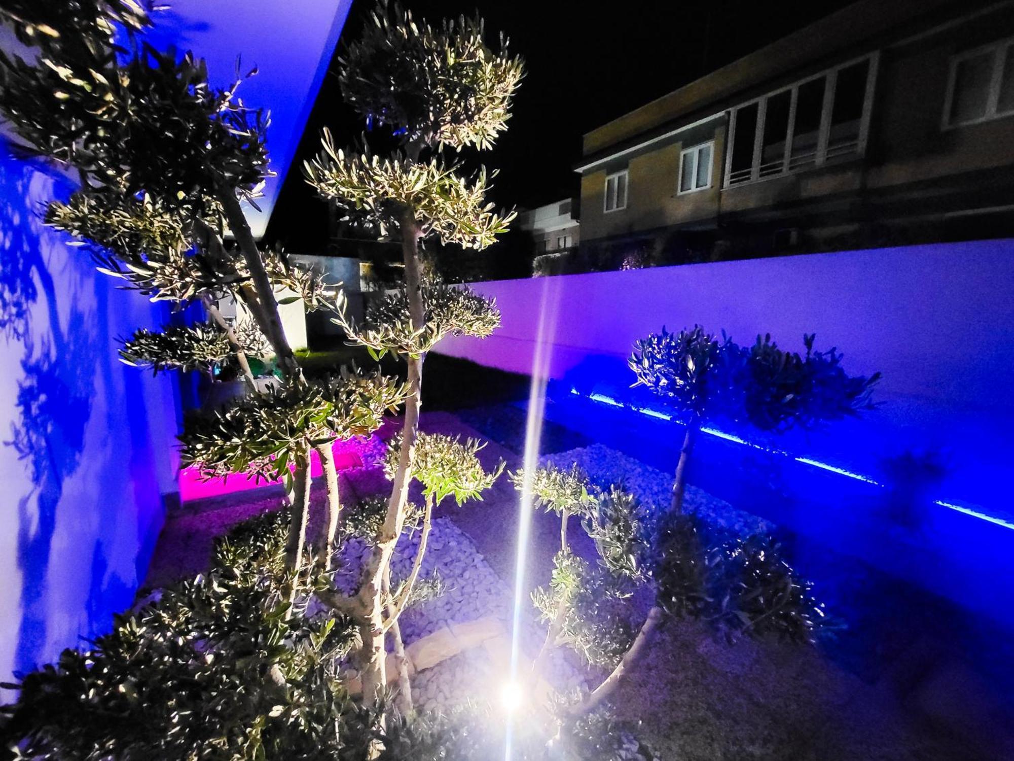 Airport Noa Modern Home Фьюмичино Экстерьер фото