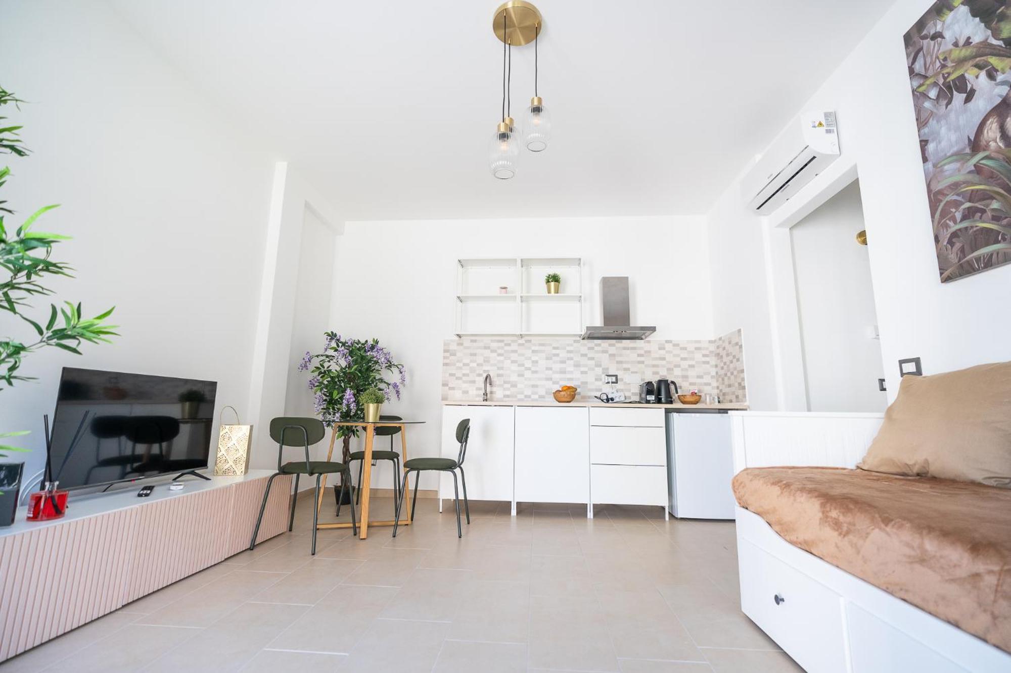 Airport Noa Modern Home Фьюмичино Экстерьер фото